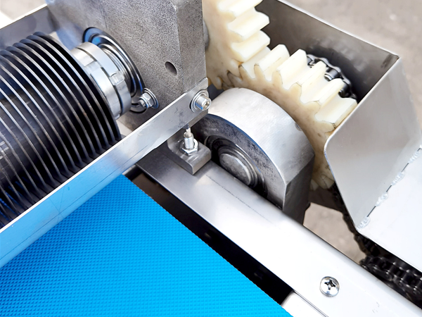 可定制新款魷魚切花機(jī)